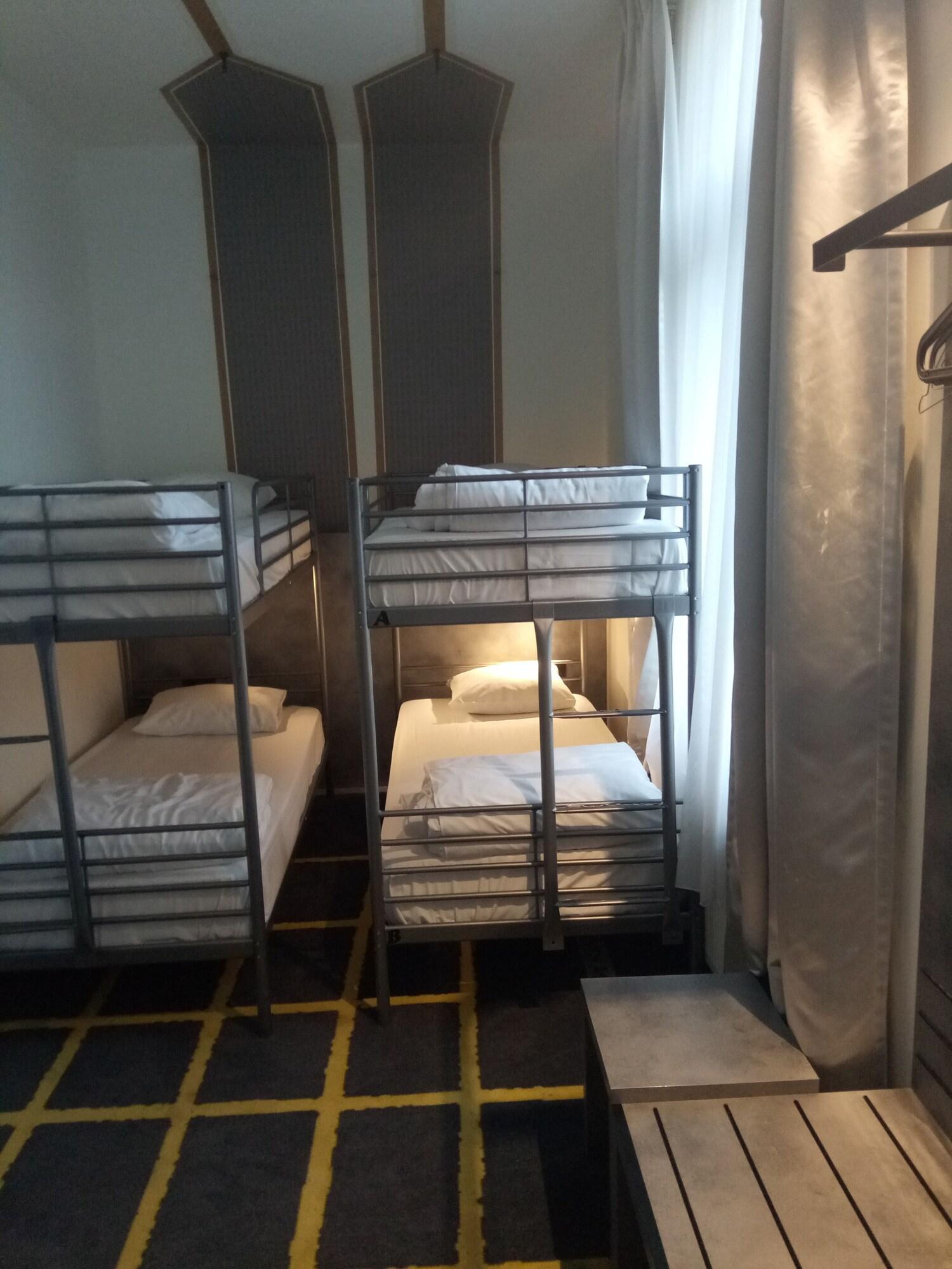 Nekotel Concept Art Hotel Saint-Gilles Bagian luar foto