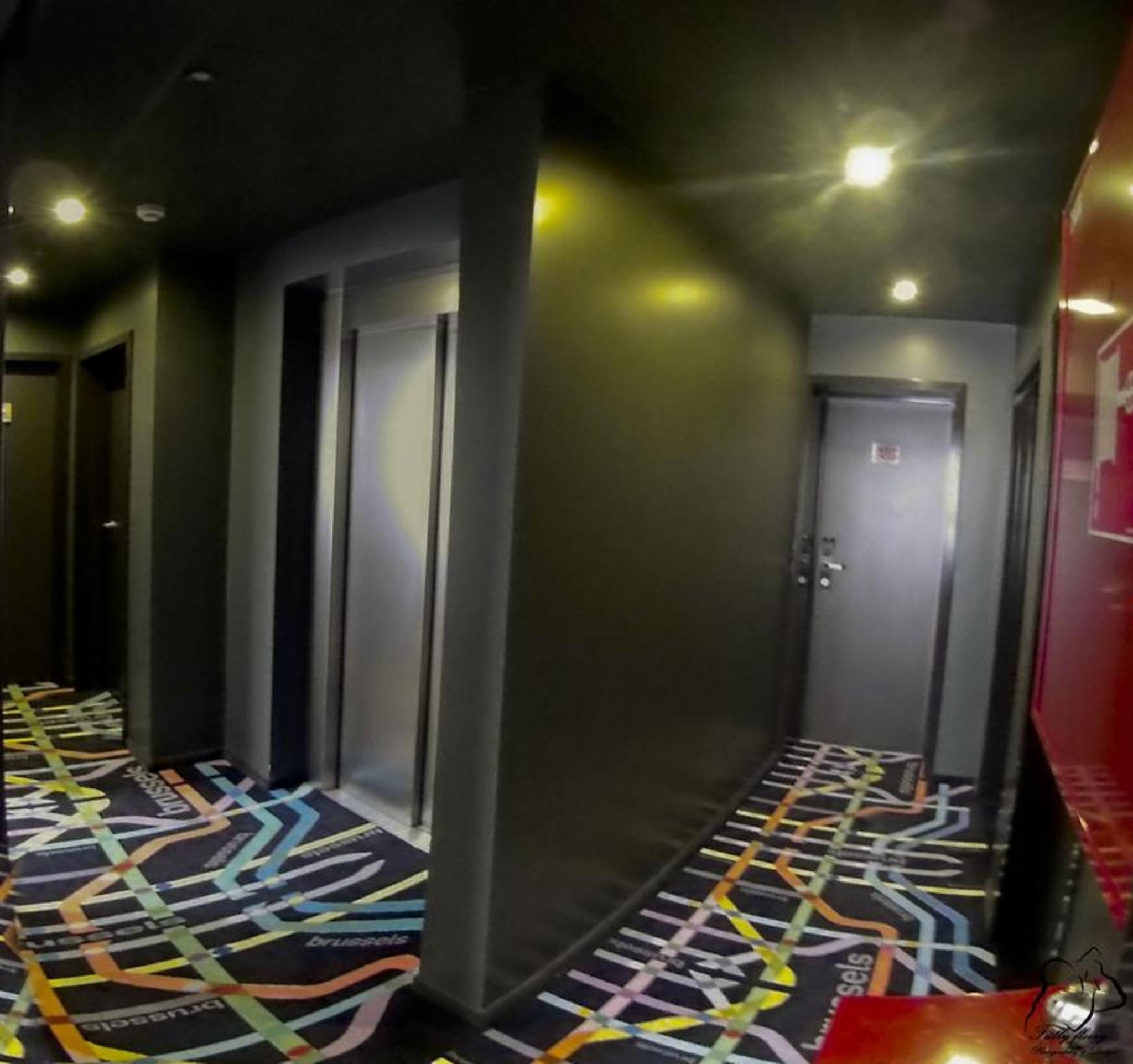 Nekotel Concept Art Hotel Saint-Gilles Bagian luar foto