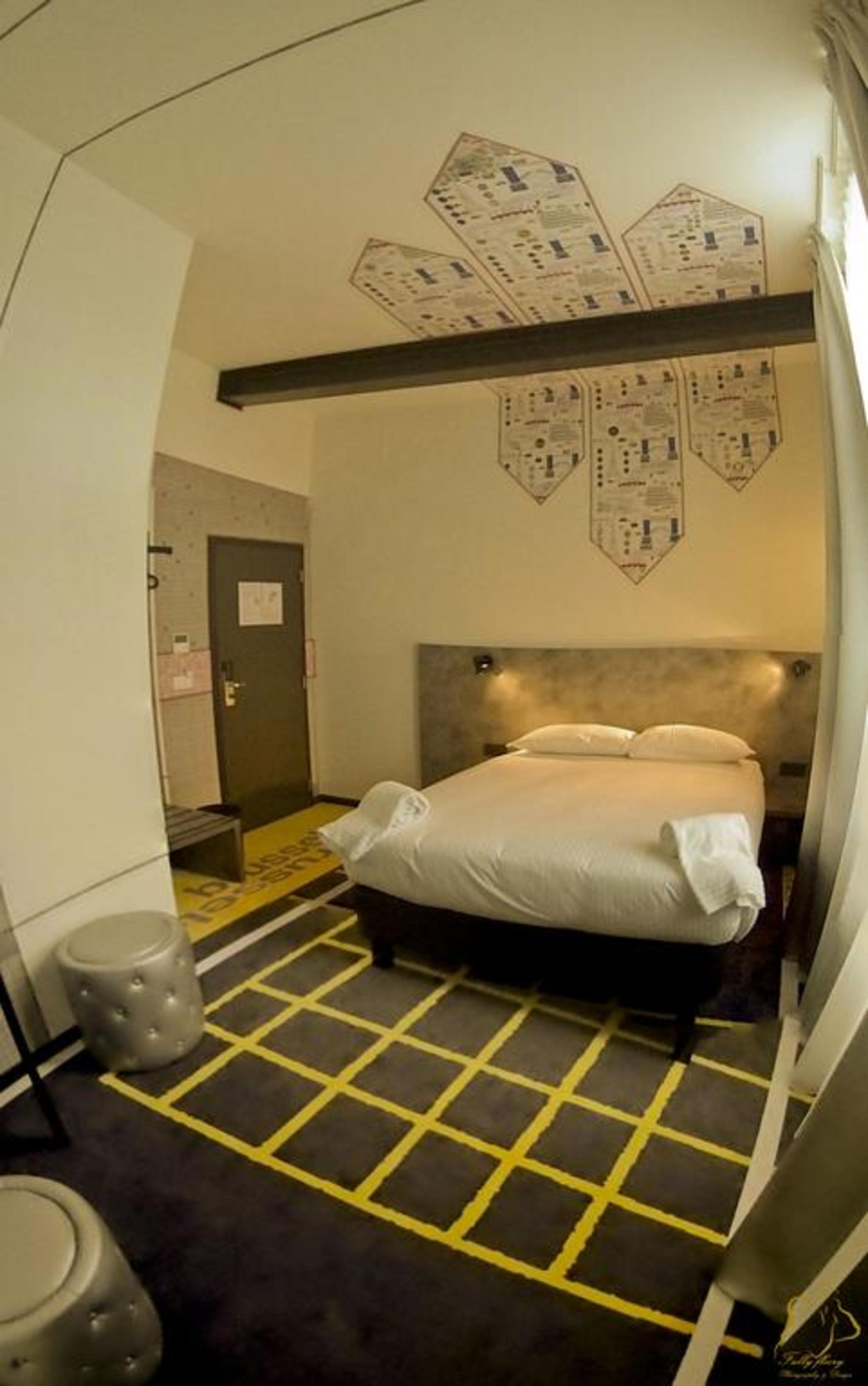 Nekotel Concept Art Hotel Saint-Gilles Bagian luar foto