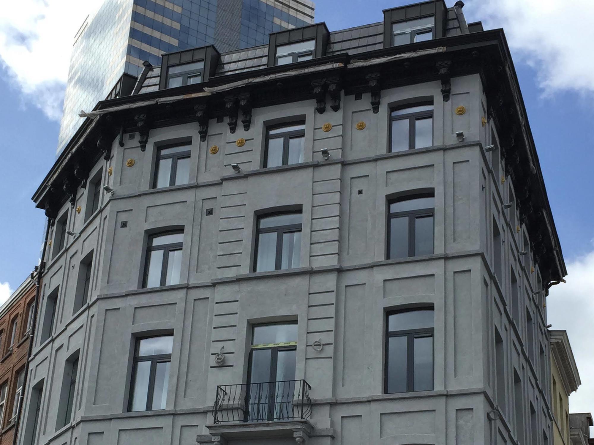 Nekotel Concept Art Hotel Saint-Gilles Bagian luar foto